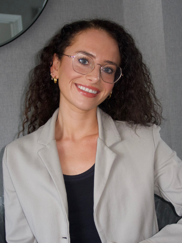 Dr Charlotte Kohler